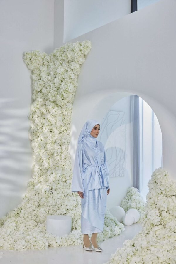 m45174 IRIS KAFTAN in Azure Tranquility (BLUE)