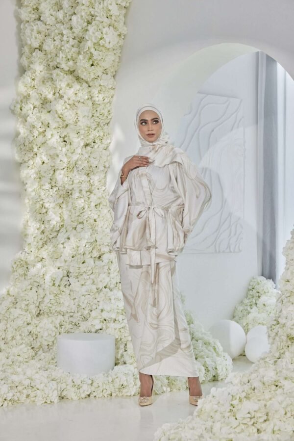 IRIS KAFTAN  in Radiant Serenity (GOLD)