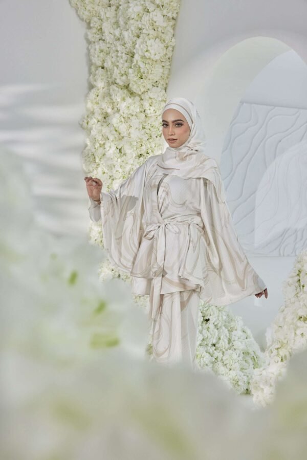 IRIS KAFTAN  in Radiant Serenity (GOLD)