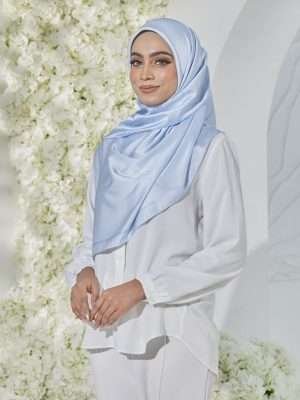 IRIS SQUARE HIJAB in Azure Tranquility (BLUE)