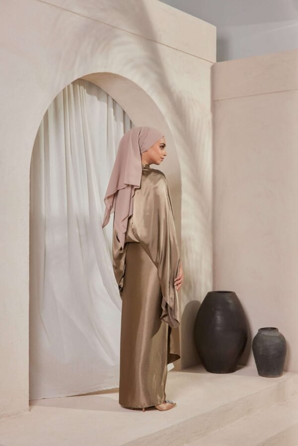 JASMINE LUXE SERIES in Espresso Brown