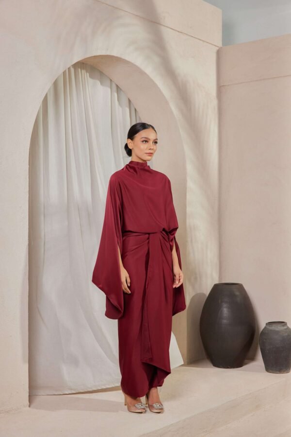 JASMINE SERIES in Crimson Red