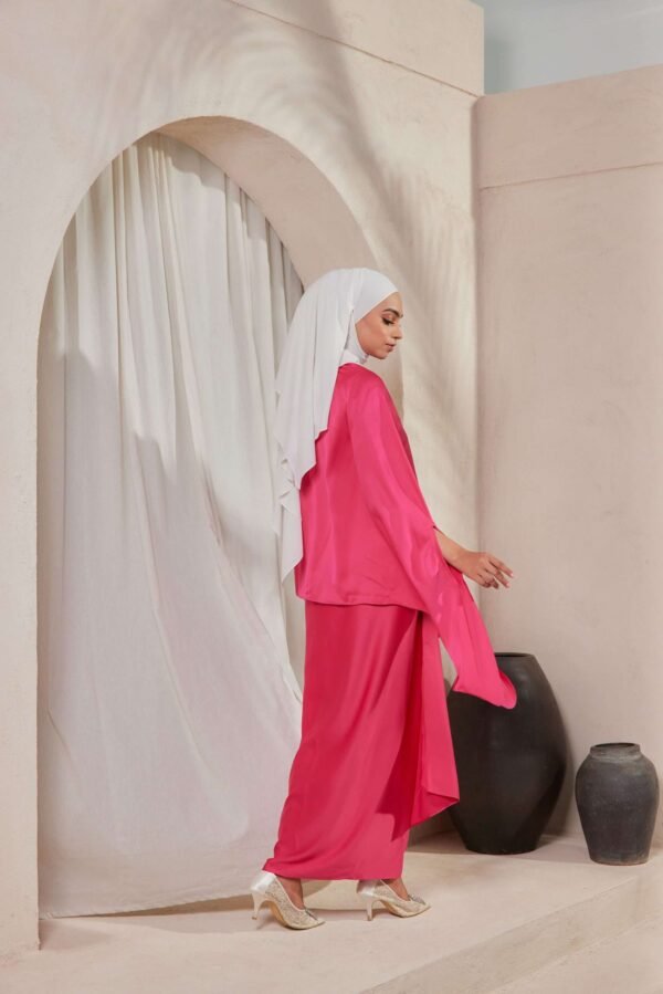 JASMINE SERIES in Fuschia Pink