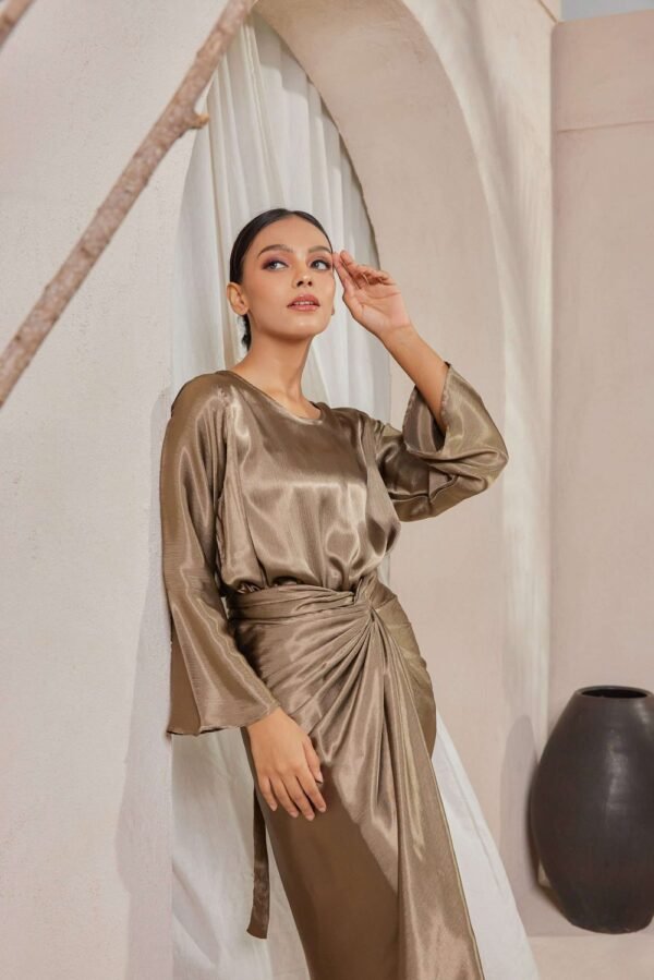 Kemboja Series in ESPRESSO BROWN