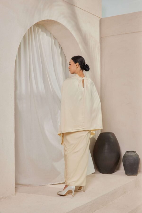 JASMINE SERIES In Soft Beige