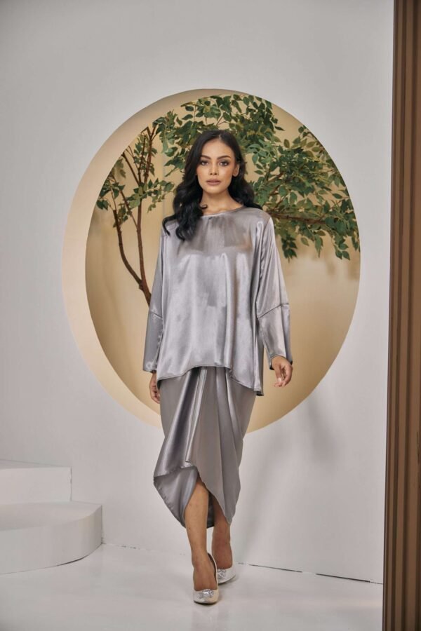 Kemboja Series in Metallic Silver