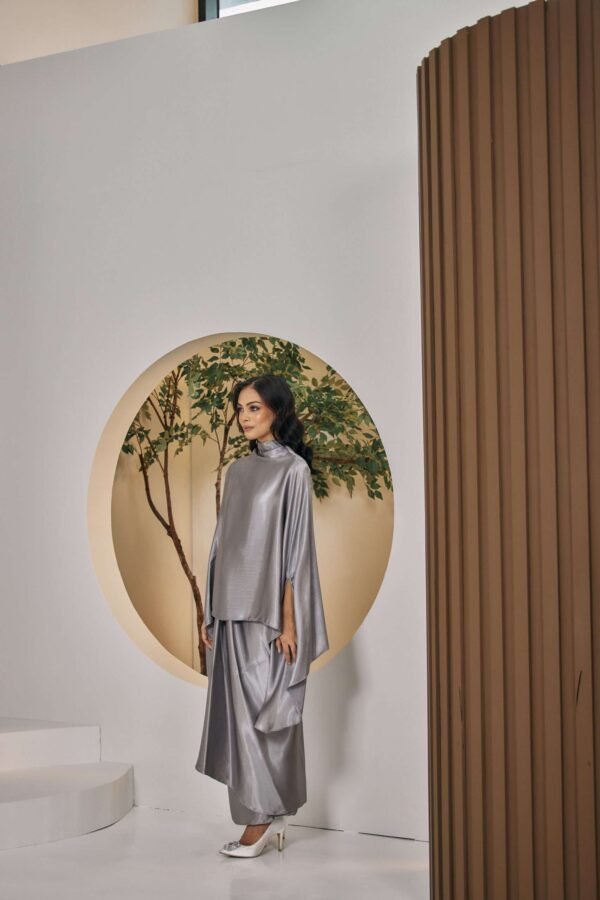 JASMINE LUXE SERIES in Metallic Silver