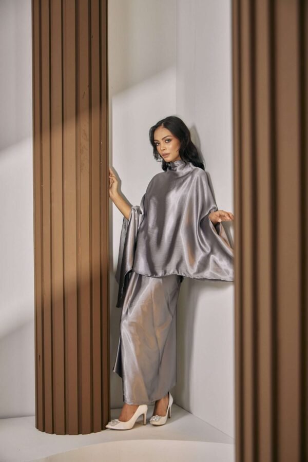 JASMINE LUXE SERIES in Metallic Silver