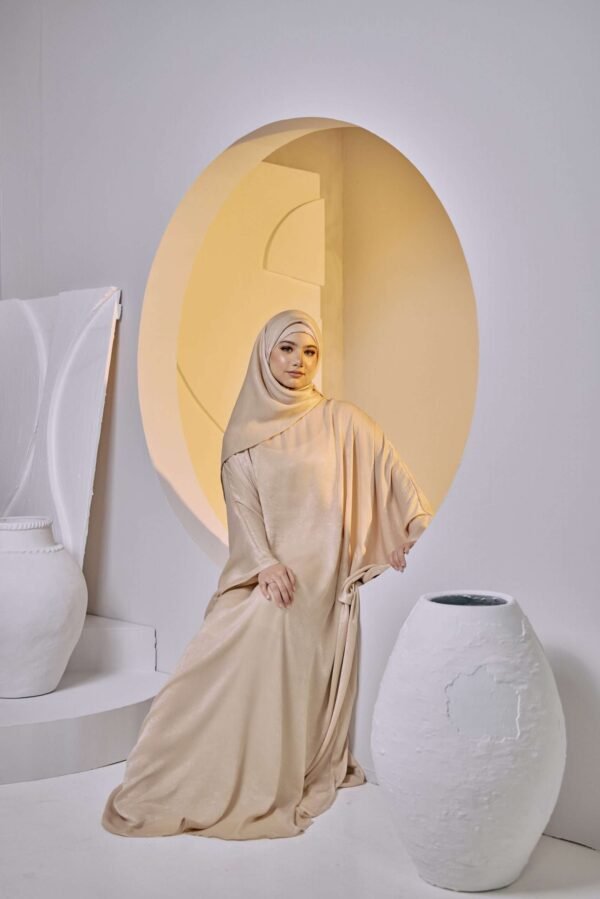 SAMARA ABAYA in Pearl Nude