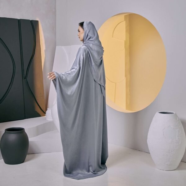 SAMARA ABAYA in Moon Silver