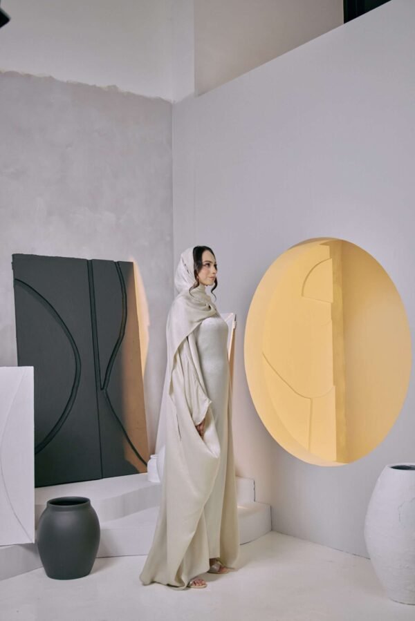 SAMARA ABAYA in Pistachio Green