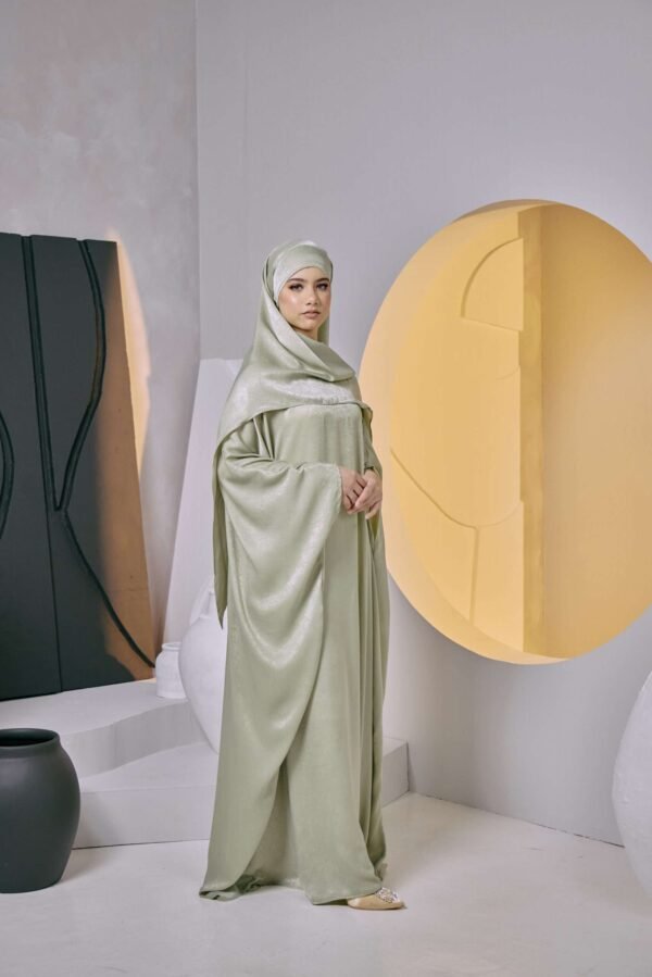 SAMARA ABAYA in Sage Green