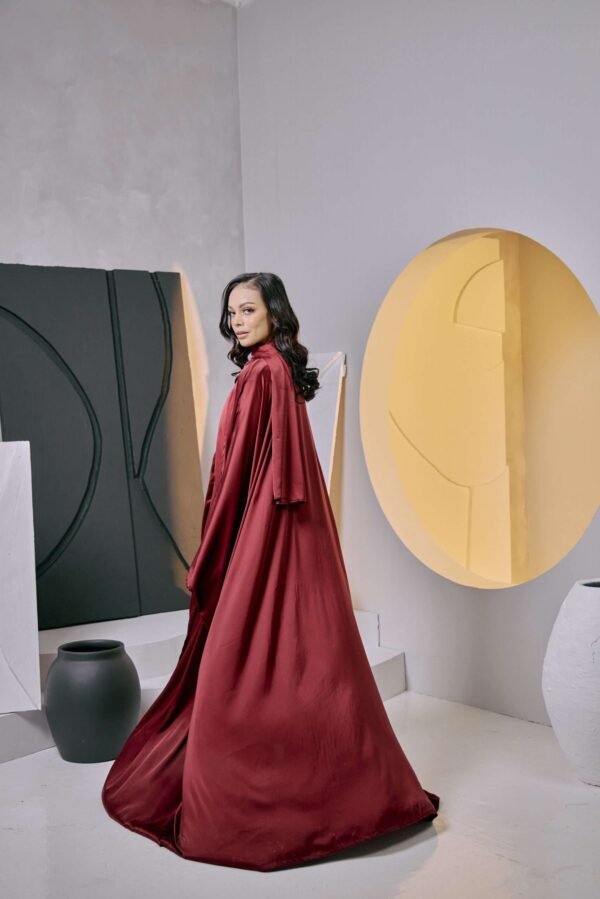 MEDINA ABAYA in Wine Red