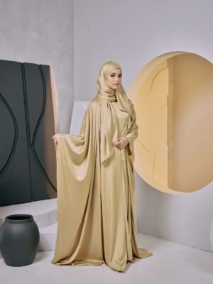 MEDINA ABAYA in Champagne Gold