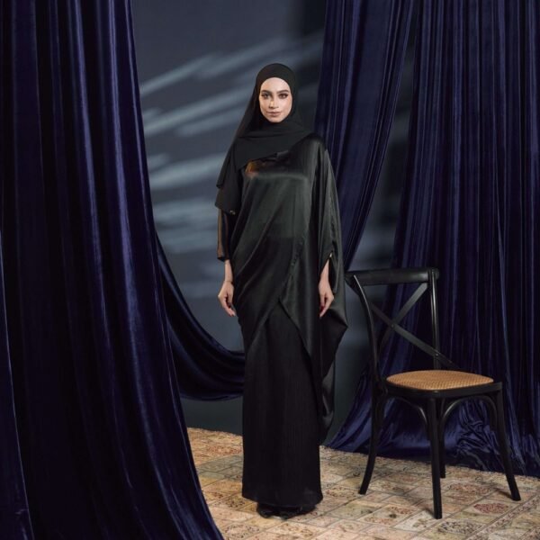 Inara Series in Classic Black