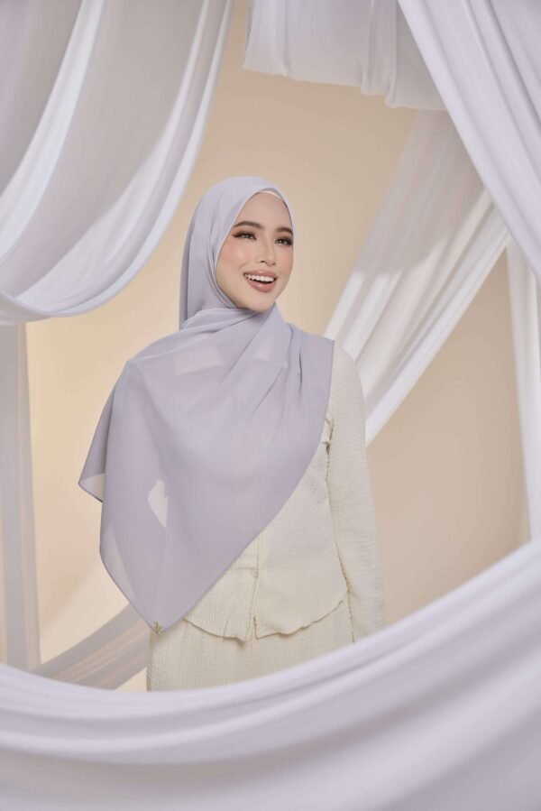 Qalbu Shawl in Dusty Silver