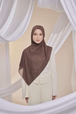 mayang0811 129 Qalbu Shawl in Dark Brown