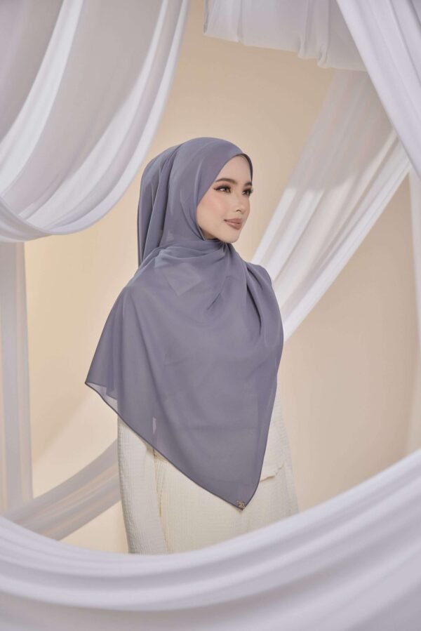 Qalbu Shawl in Ash Grey