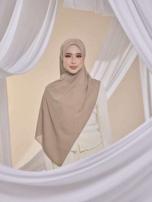 Qalbu Shawl in Smoky Taupe