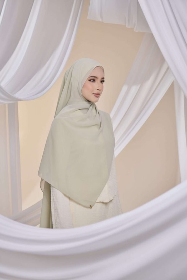 Qalbu Shawl in Sage Green