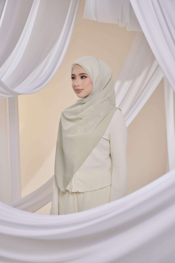 Qalbu Shawl in Sage Green