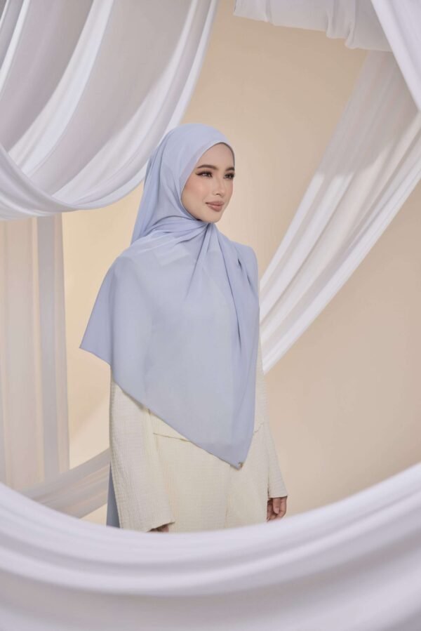 Qalbu Shawl in Dusty Blue