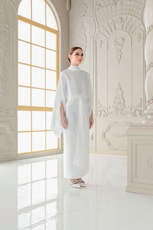 JASMINE LUXE SERIES in Off White