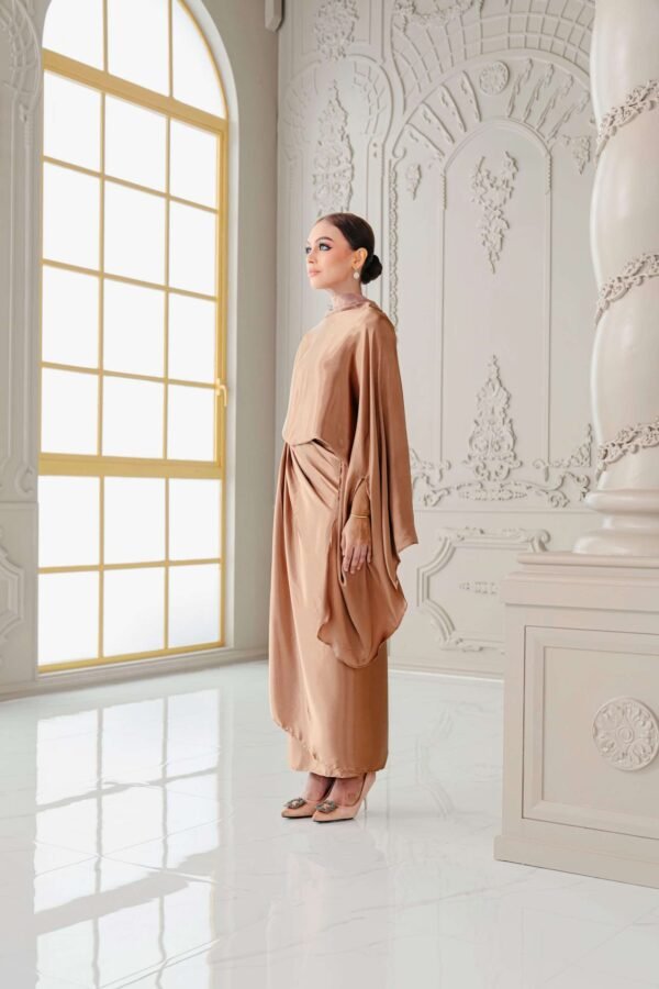 JASMINE LUXE SERIES in Golden Brown