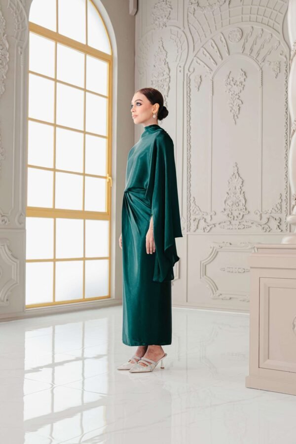 JASMINE LUXE SERIES in Emerald Green