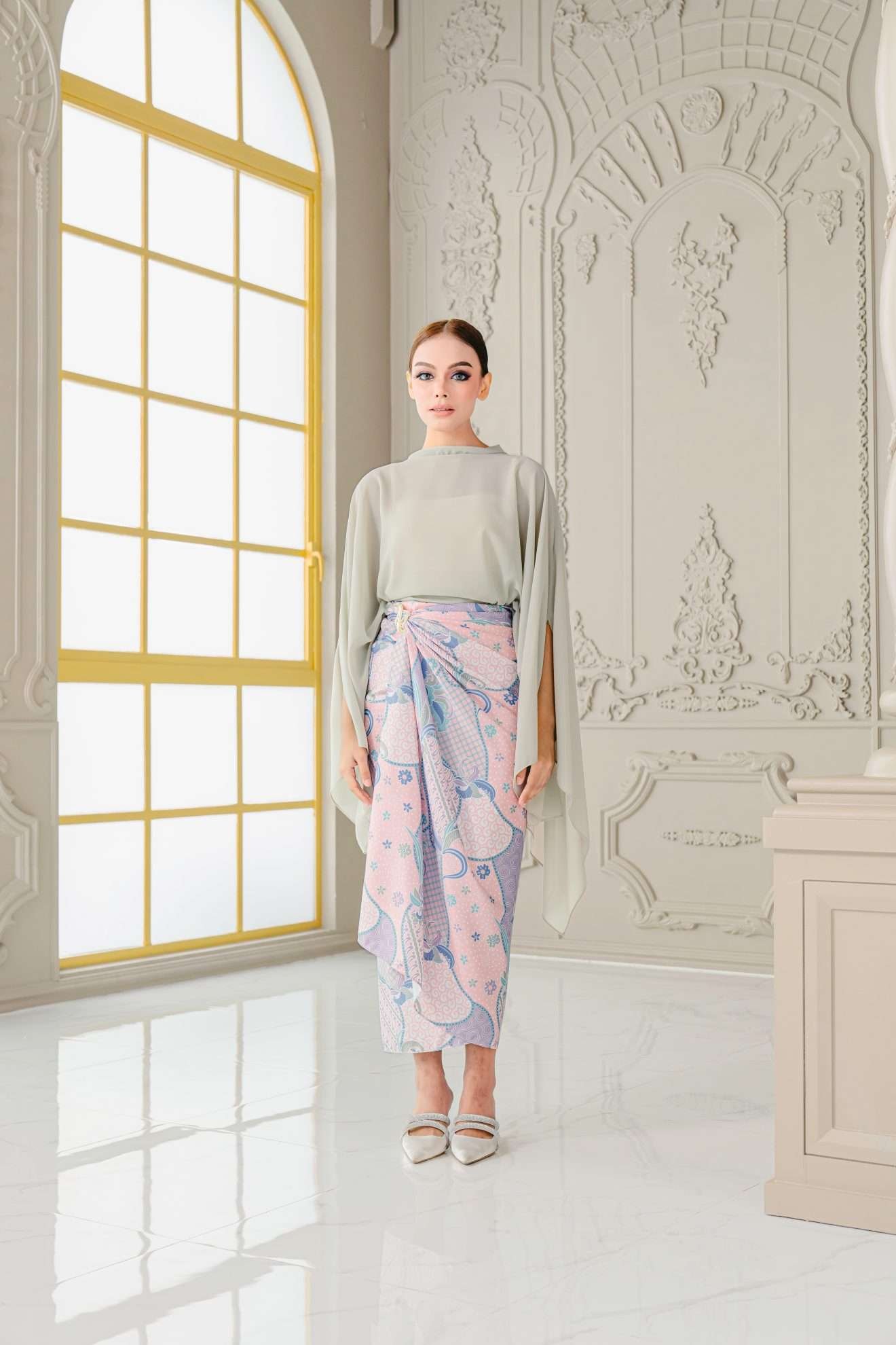 Seroja Kebaya Top (Sage)