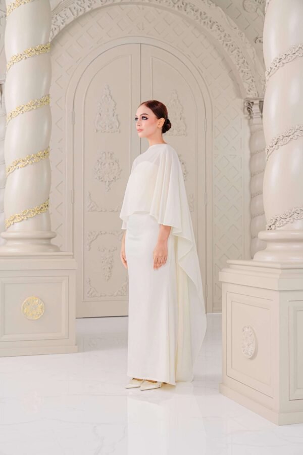 MBA 11.12-49473 2 Lyla In Creamy White