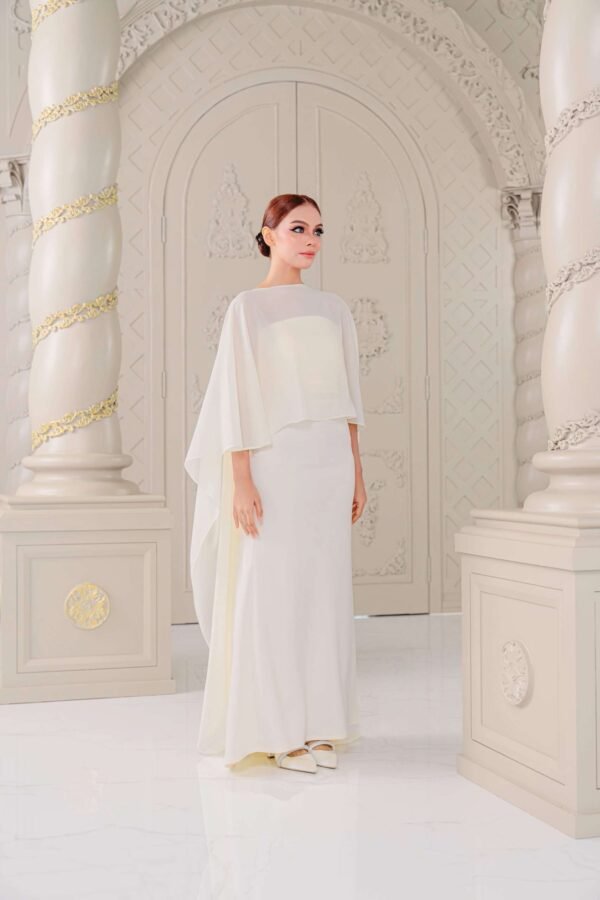 MBA 11.12-49474 2 Lyla In Creamy White