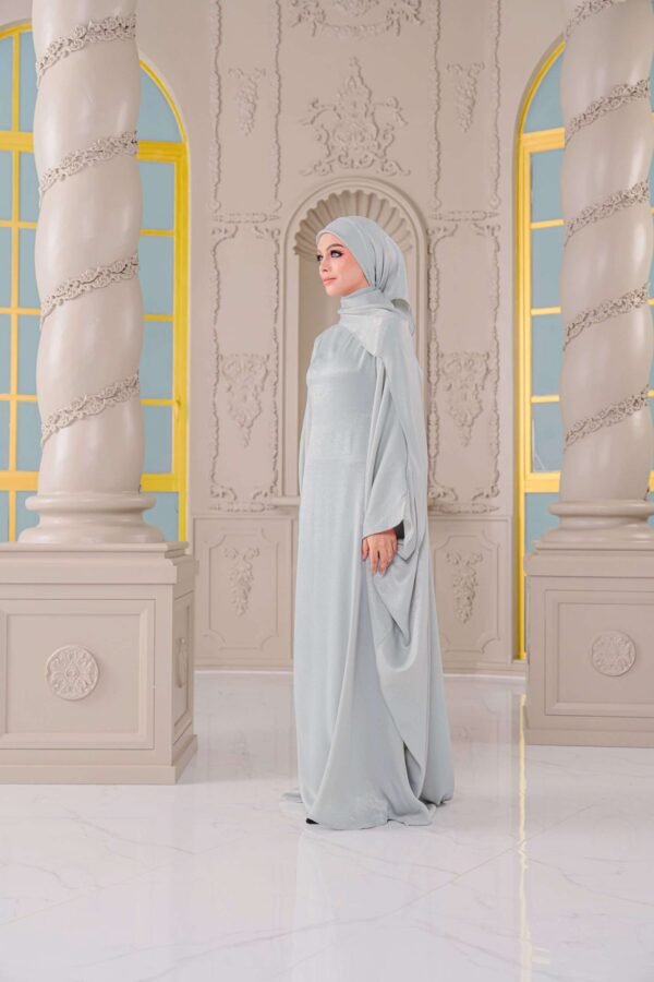 SAMARA ABAYA in Mint Iceberg