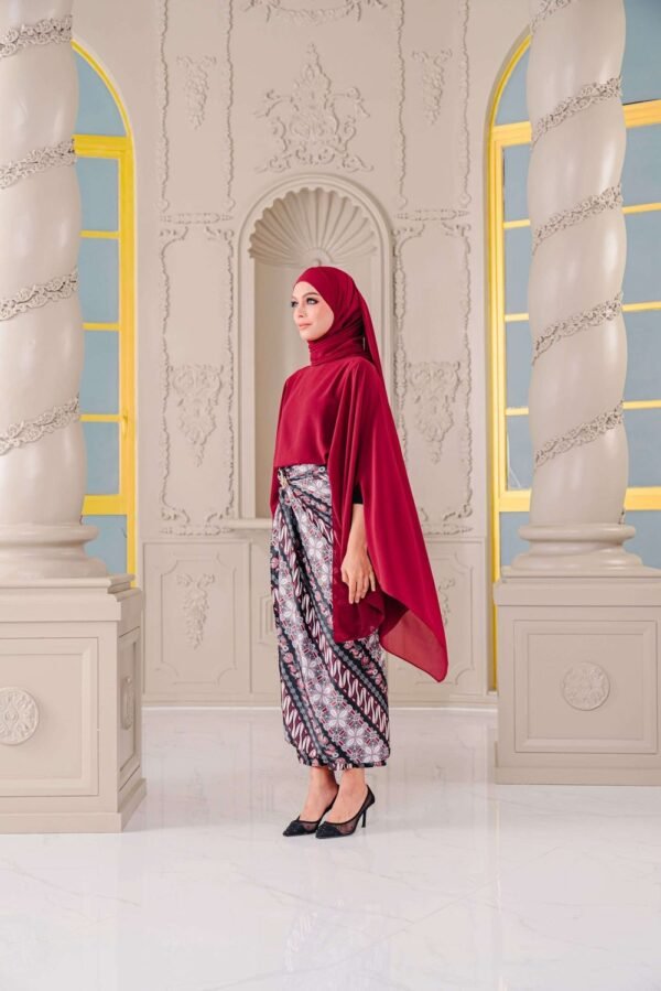 SEROJA 3.0 in Ruby Maroon