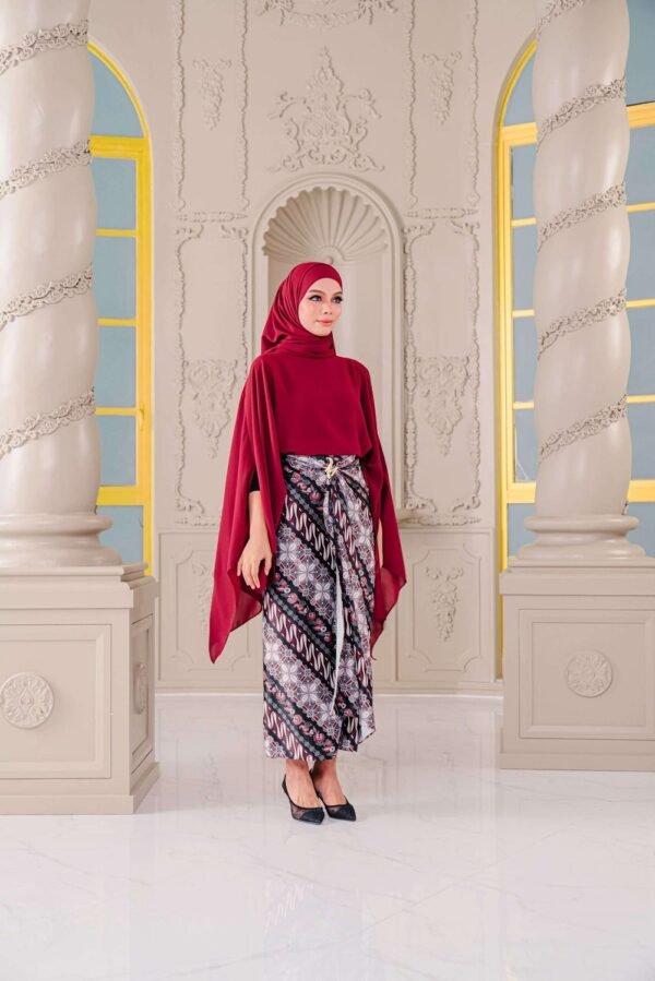 SEROJA 3.0 in Ruby Maroon