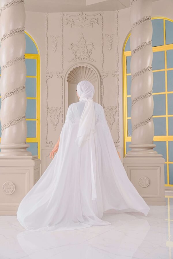 Amber Series in Off White