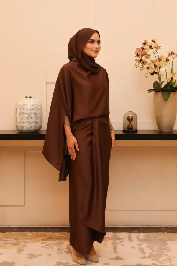 JASMINE SERIES In Rich Brown