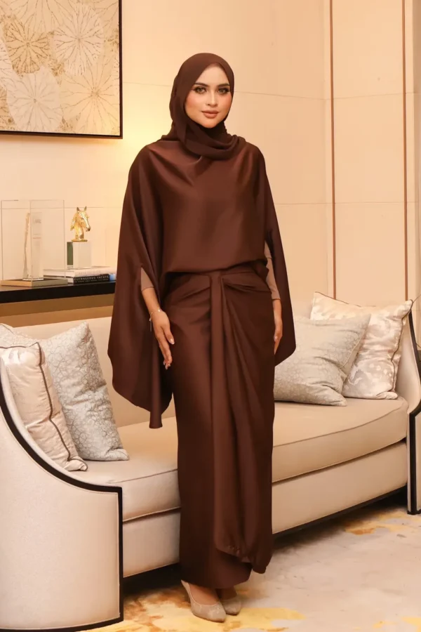 JASMINE SERIES In Rich Brown