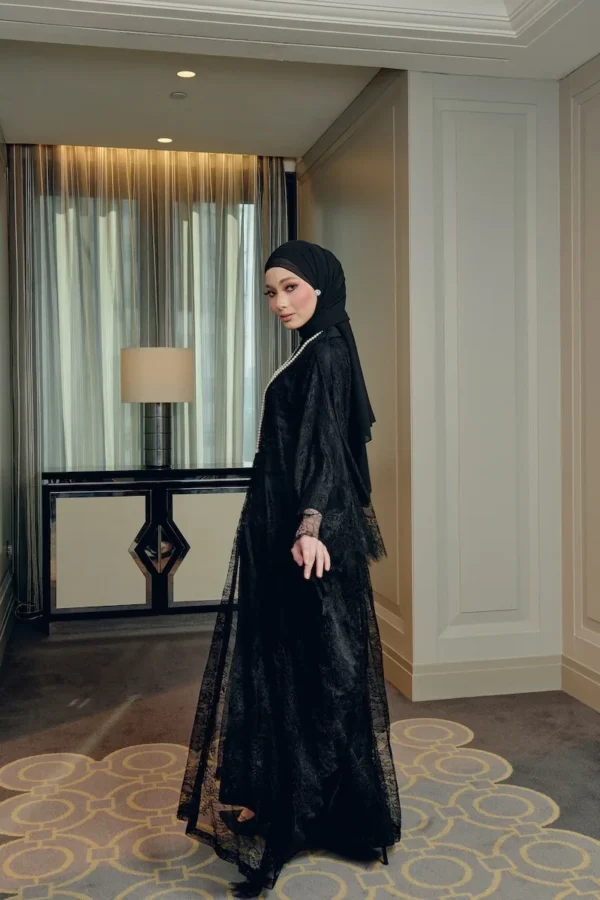 090525 – MAYANG 558 ATHENA SERIES IN CLASSIC BLACK