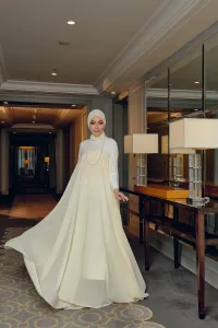 Amber Series in Creamy White