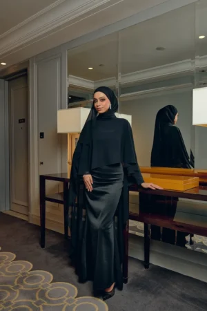 Lyla In Classic Black