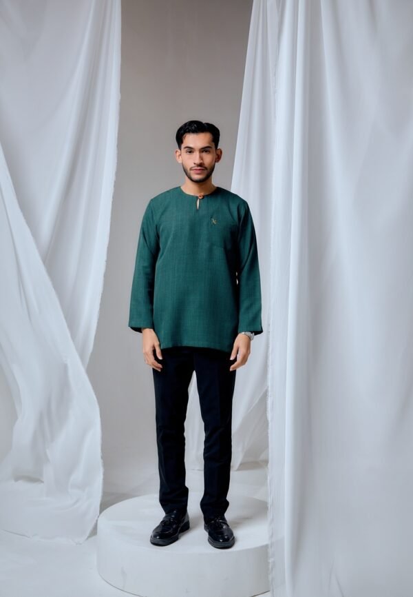 MAYANGBYANNTSYA0048510 KURTA MALEEQ IN EMERALD GREEN