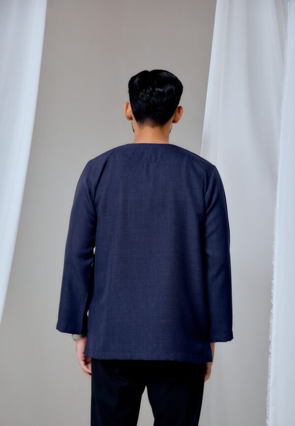 KURTA MALEEQ IN MIDNIGHT BLUE