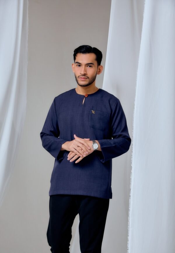 KURTA MALEEQ IN MIDNIGHT BLUE