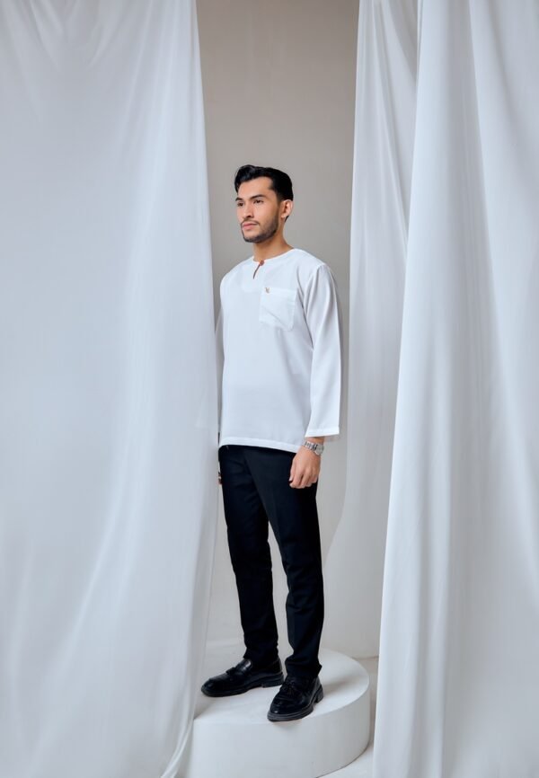 MAYANGBYANNTSYA0277221 KURTA MALEEQ IN OFF WHITE