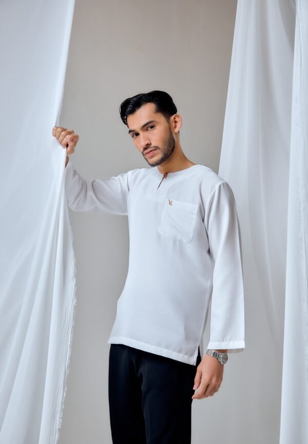 MAYANGBYANNTSYA0294238 KURTA MALEEQ IN OFF WHITE