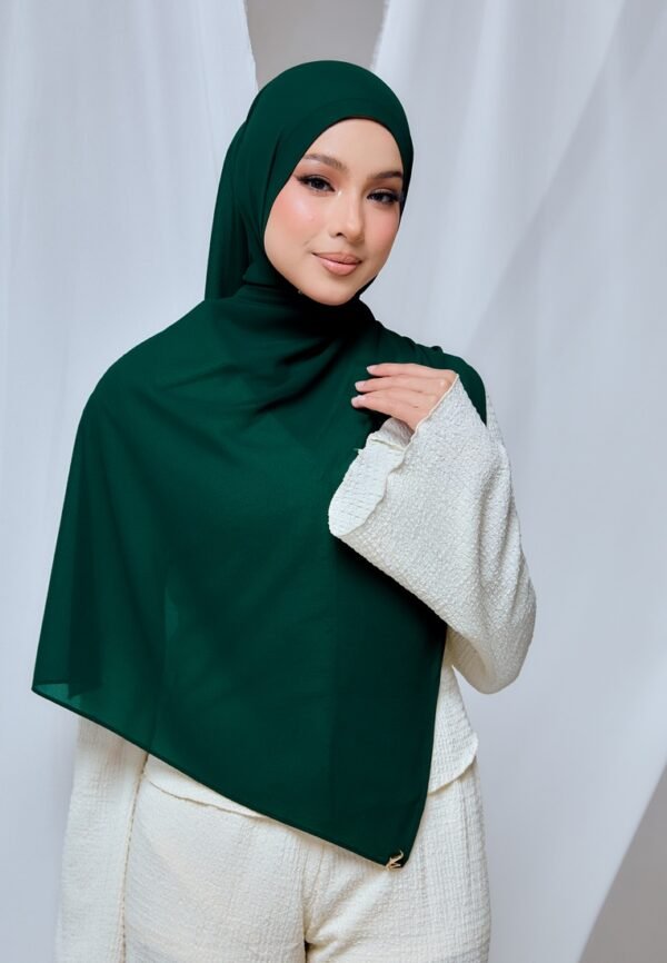 QALBU SHAWL SERIES - EMERALD GREEN