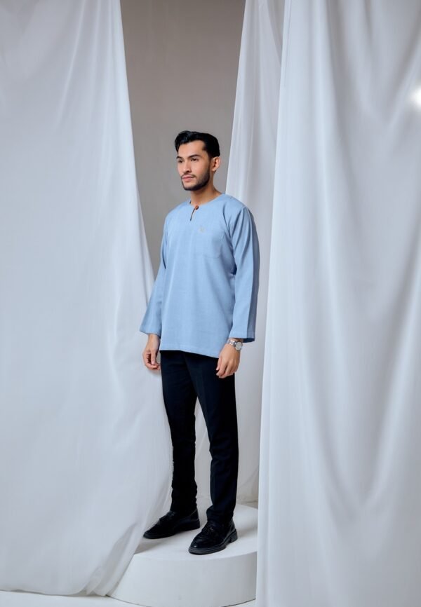 KURTA MALEEQ IN ASH BLUE