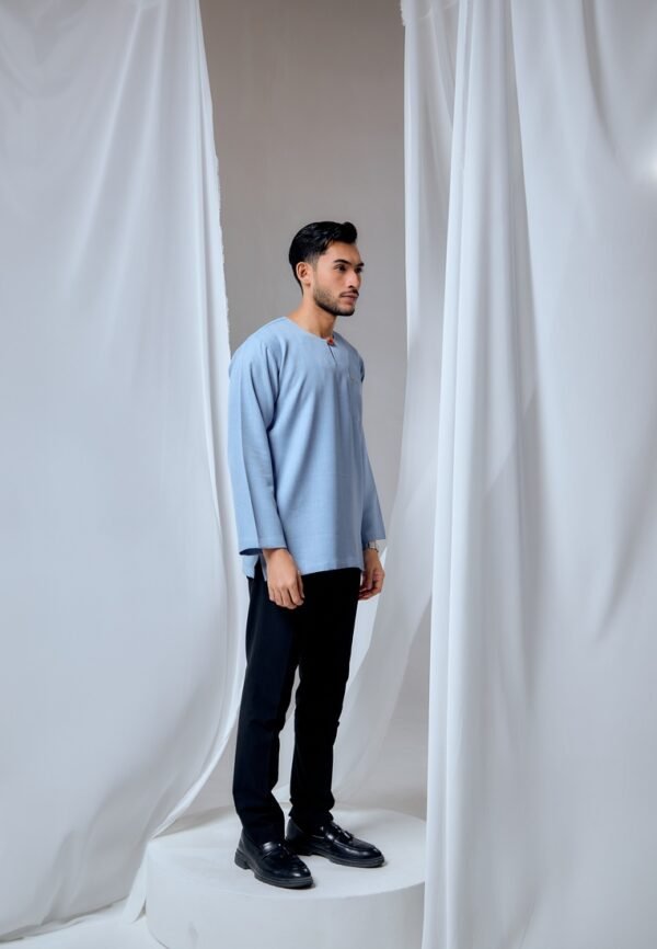 KURTA MALEEQ IN ASH BLUE