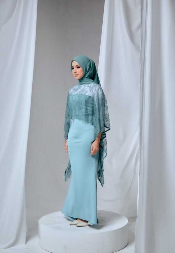 LUNA SERIES IN TEAL GREEN